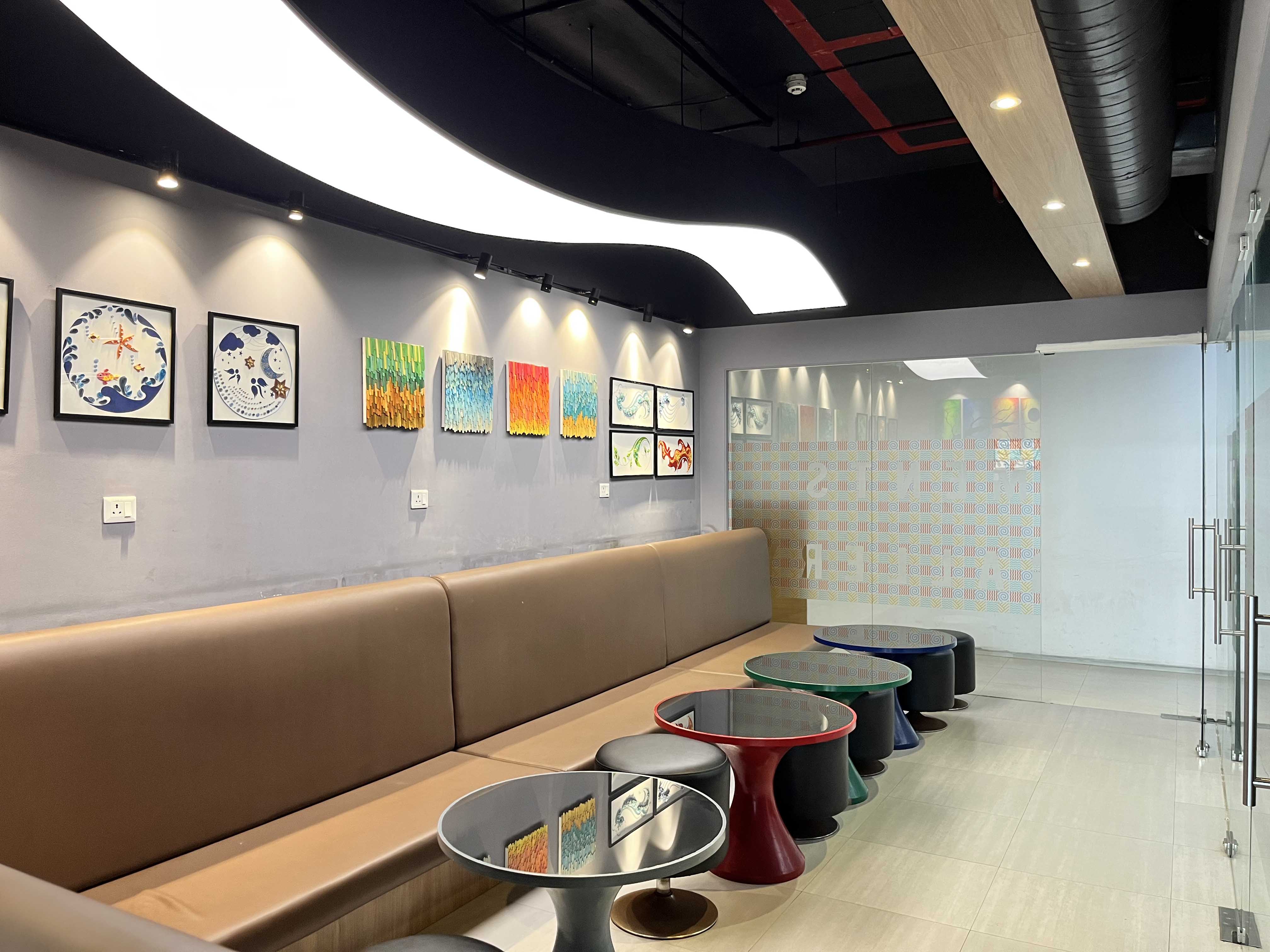 Elements Lounge (8 pax)